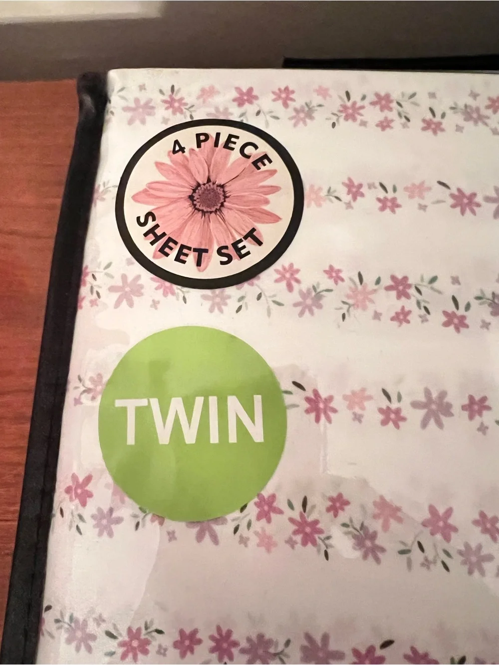 Bloom Theory 4 Piece Floral Twin Sized Sheet Set Pink Flowers 100% Microfiber